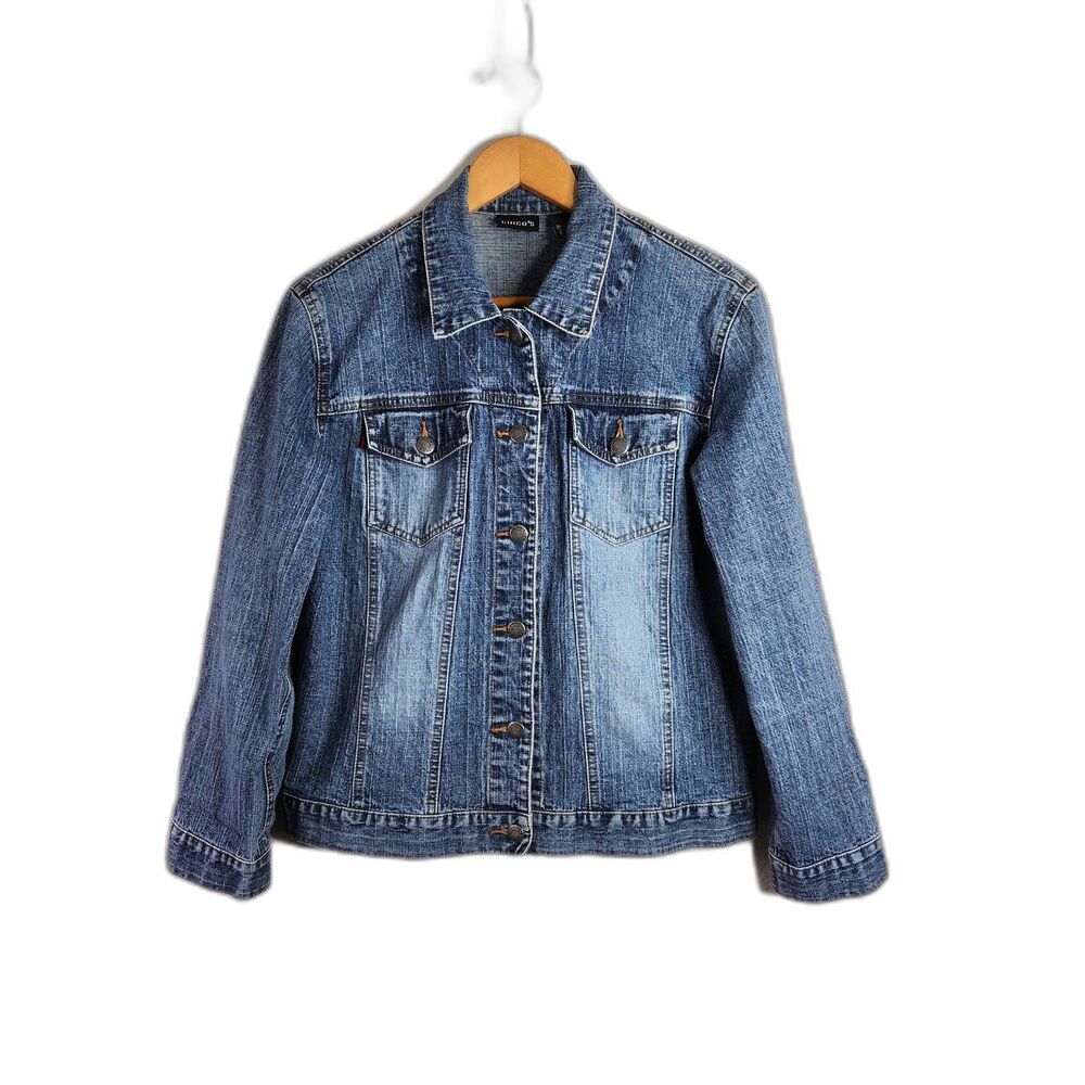 Chicos Women’s Classic Medium Wash Denim Trucker Jeans Jacket size 0 (US size 4)